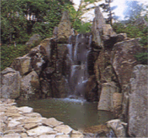 平成の滝の画像