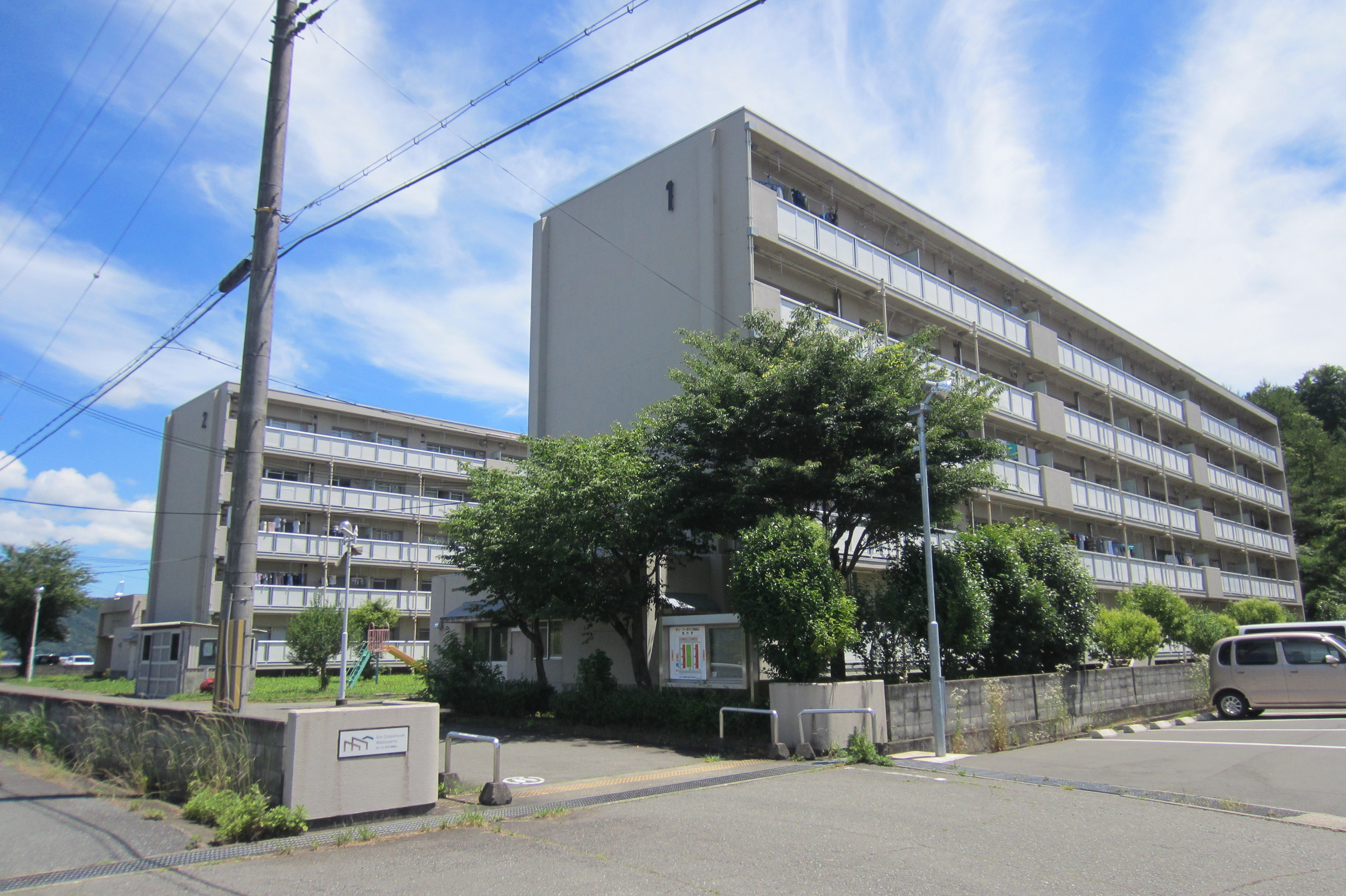 住宅全景の画像